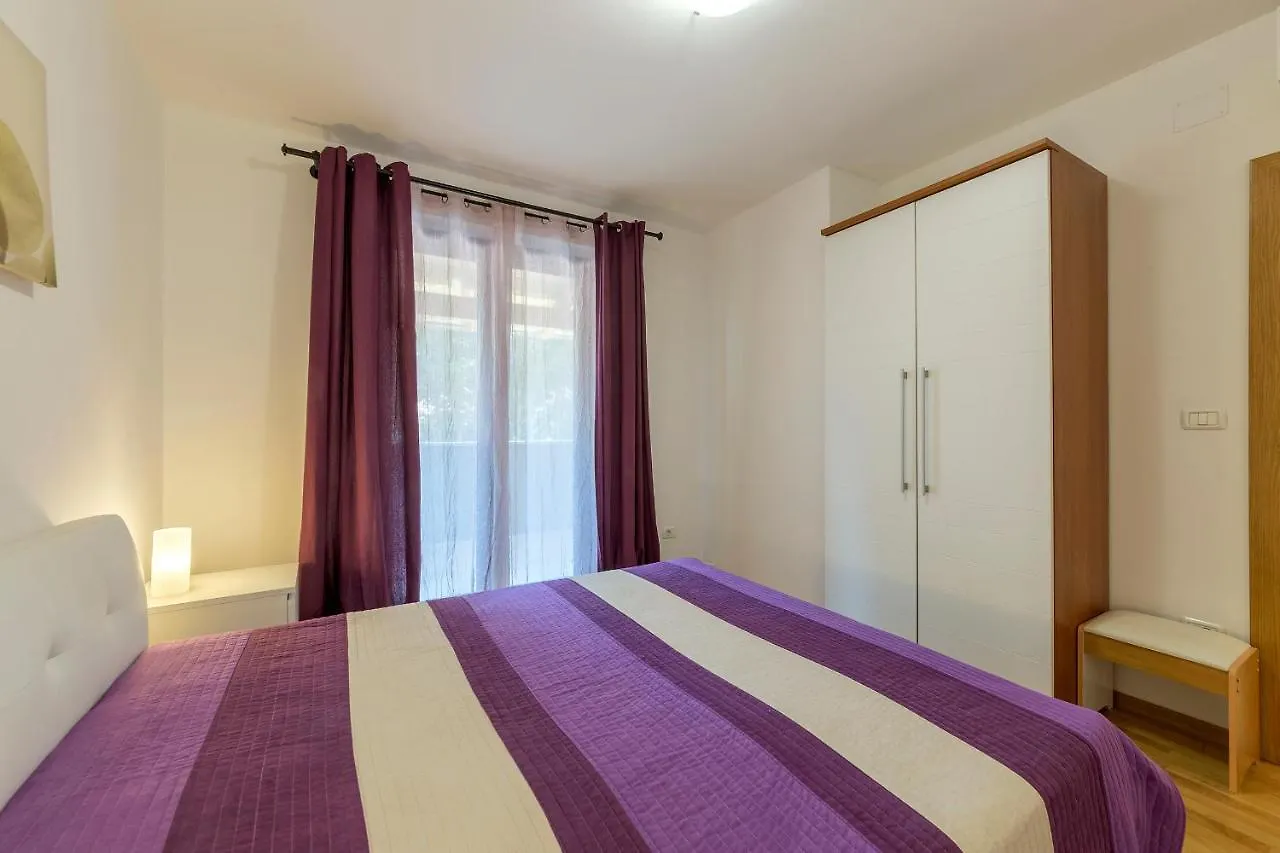 Lägenhet Apartmani Mikaela Premantura