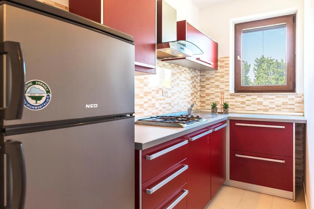Lägenhet Apartmani Mikaela Premantura